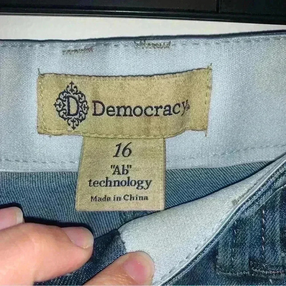 Women’s Democracy “Ab” Technology Straight Leg Denim Raw Hem Elastic Size 16 - Picture 5 of 10
